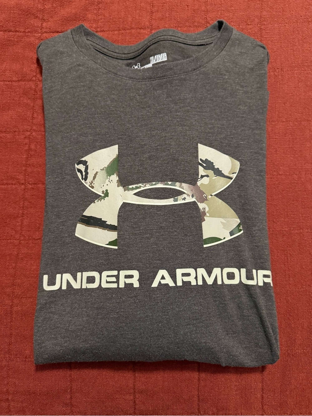Under Armour Men’s Dark Gray Long-Sleeve Shirt with Camo Logo